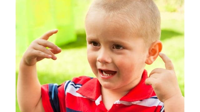 Identification of fluency and word-finding difficulty in samples of children with diverse language backgrounds